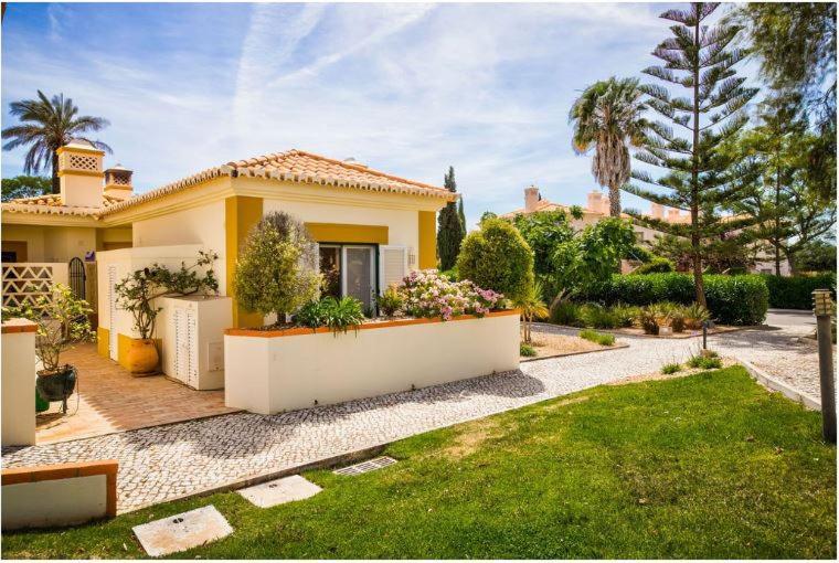 2Bedroom Bungalow Heated Shared Pool ,Near Carvoeiro And Ferrugudo מראה חיצוני תמונה