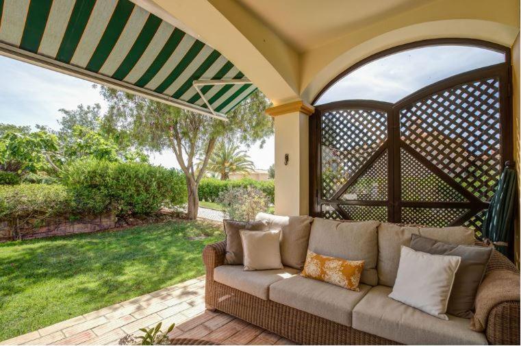 2Bedroom Bungalow Heated Shared Pool ,Near Carvoeiro And Ferrugudo מראה חיצוני תמונה